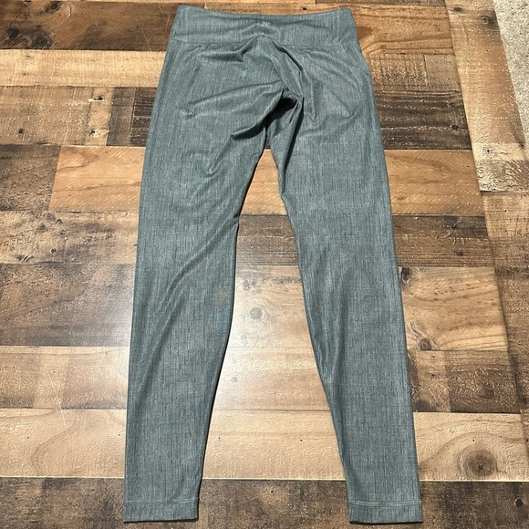 Lululemon Wunder Under Pant - Picture 5 of 6